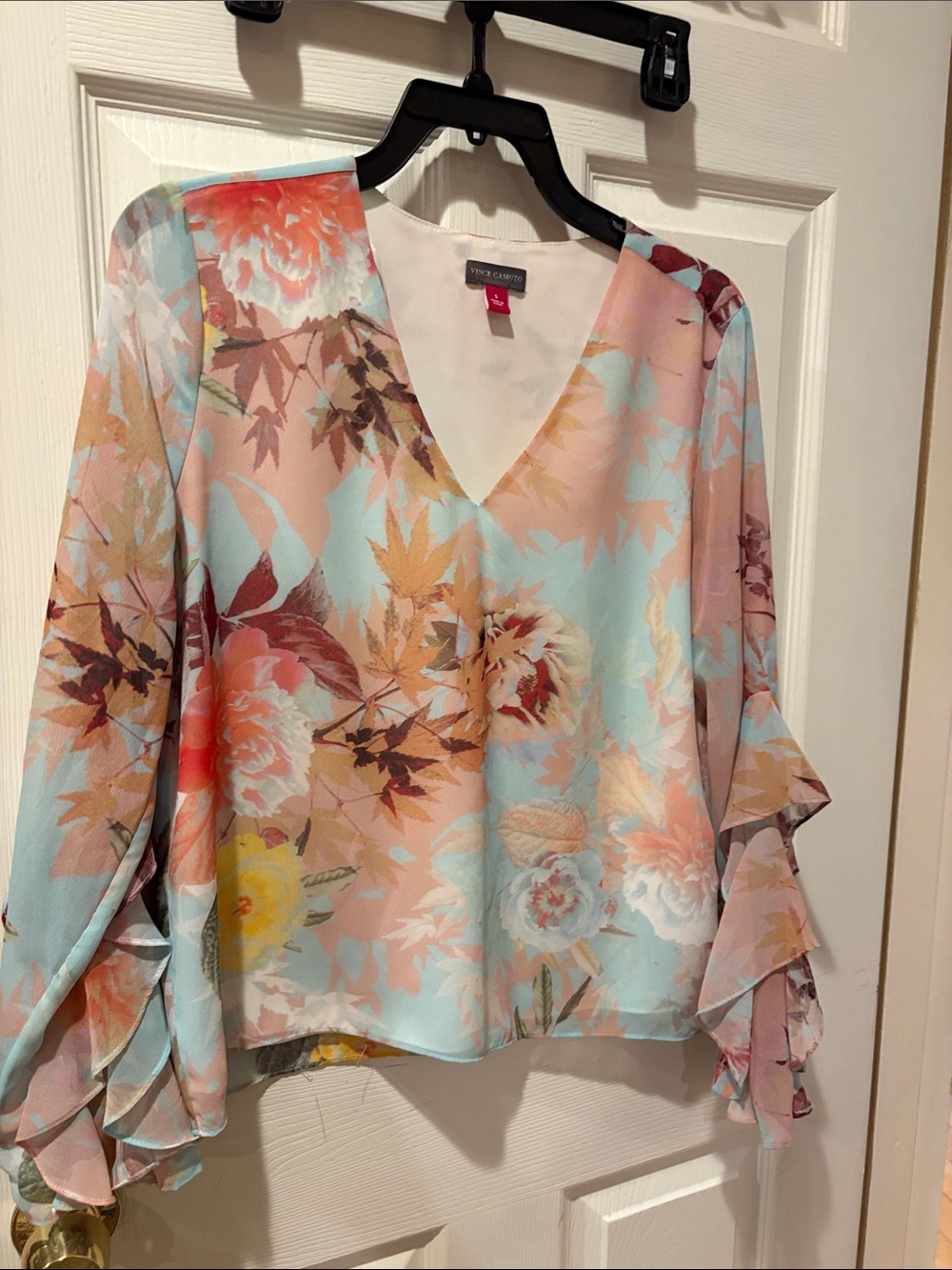 Vince Camuto Pastel Floral V-Neck Ruffle Sleeve Blouse